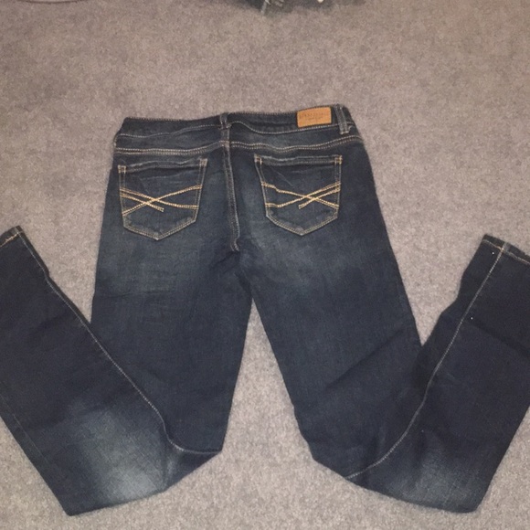 Ripped jeans from Aéropostale - Picture 2 of 3